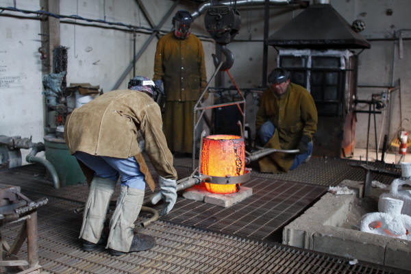 Setting Crucible in Pour Shank